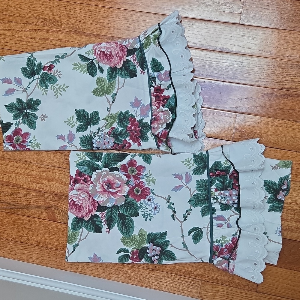 Waverly Floral Ruffle Pillowcases  with Lace Trim Set Of 2 Vintage